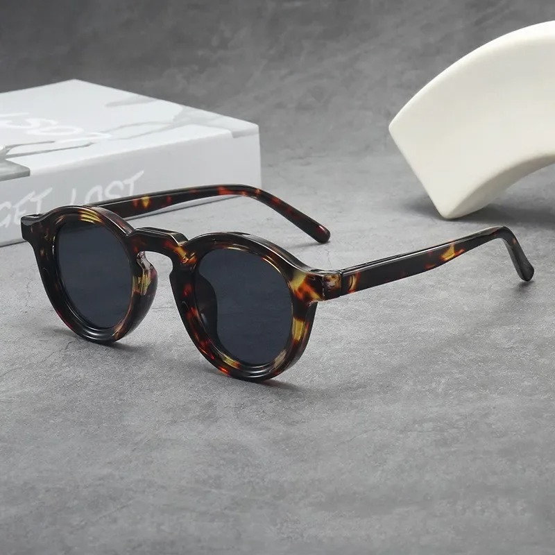 Street Fashion Glasses - High Quality Round Sunglasses Women Men