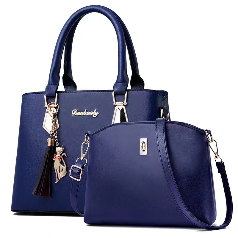 Fashionable women's handbag se - đánh giá và giá Street Fashion Photography