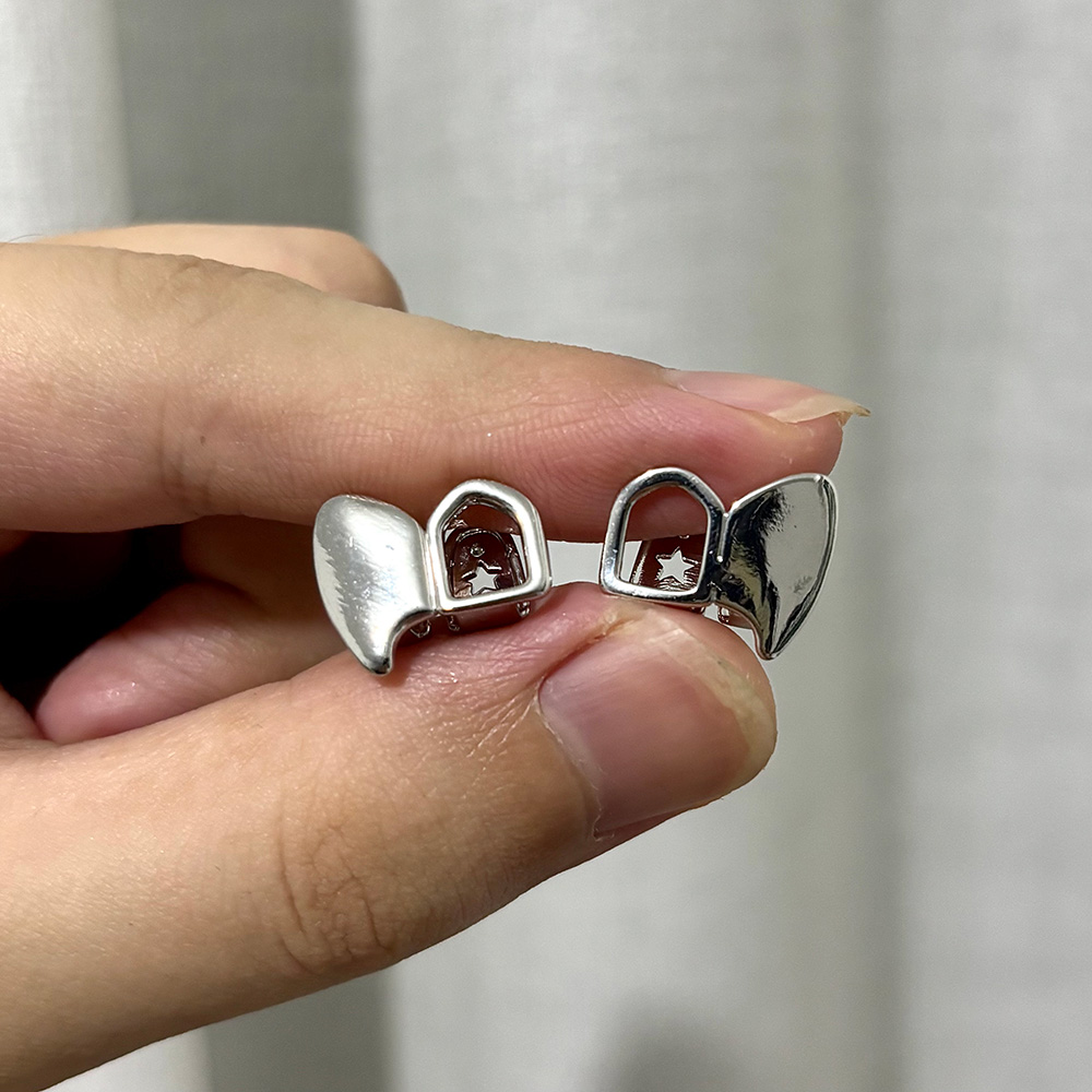 YOUNGX Hip Hop Double Hollow G - đánh giá và giá Street Fashion Jewelry