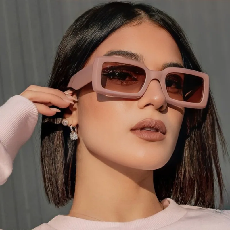 New Rectangular Women's Sungla - đánh giá và giá Street Fashion Photo